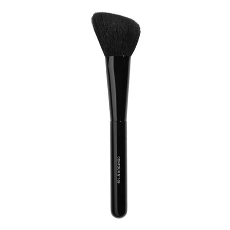 chanel pinceaux contour brush|PINCEAU CONTOUR N°109 Contouring brush .